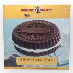 Nordic Ware Cake Pan Set Cream Filled Sandwich Cookie Wafer with Box